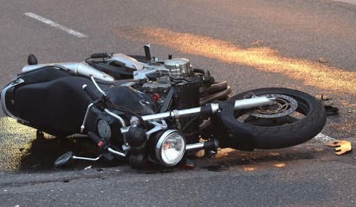 Тешко повреден мотоциклист во сообраќајка во Скопје