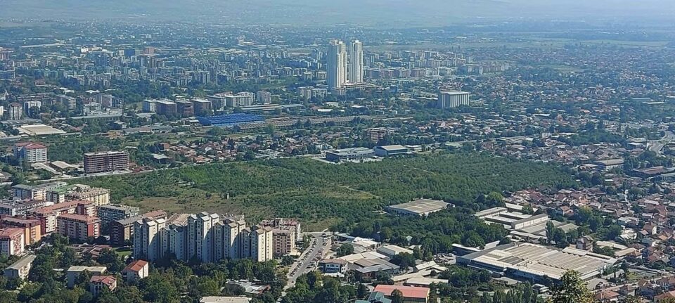 Жителите од Кисела Вода излегуваат на протест: Стоп за бетонизација на Расадник