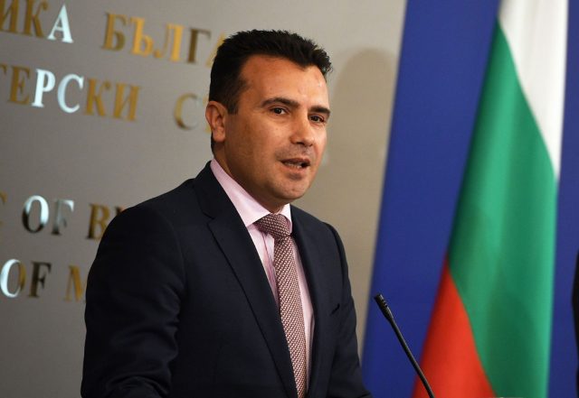 Бугарскиот премиер потврди дека декларација е основата за договор меѓу двете земји, додека Заев и Бучковски кријат што прифатиле