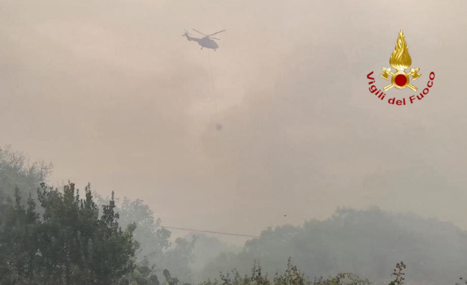 Во Италија активни 240 пожари