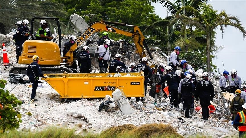 Извлечени уште 14 тела: Бројот на загинати при уривањето на зградата во Мајами се искачи на 78 лица