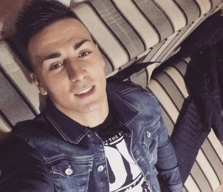 ТРАГЕДИЈА ВО ОХРИД: Млад српски фудбалер рипнал од карпа, а во водата се удрил исто така во карпа – ова се страшните детали