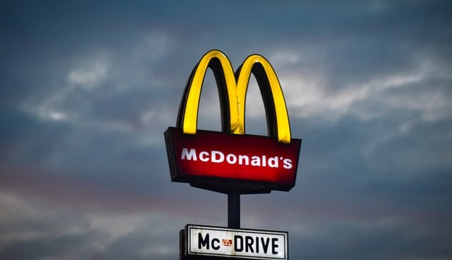 Жена го тужи Мекдоналдс, причината ќе ве збуни и насмее