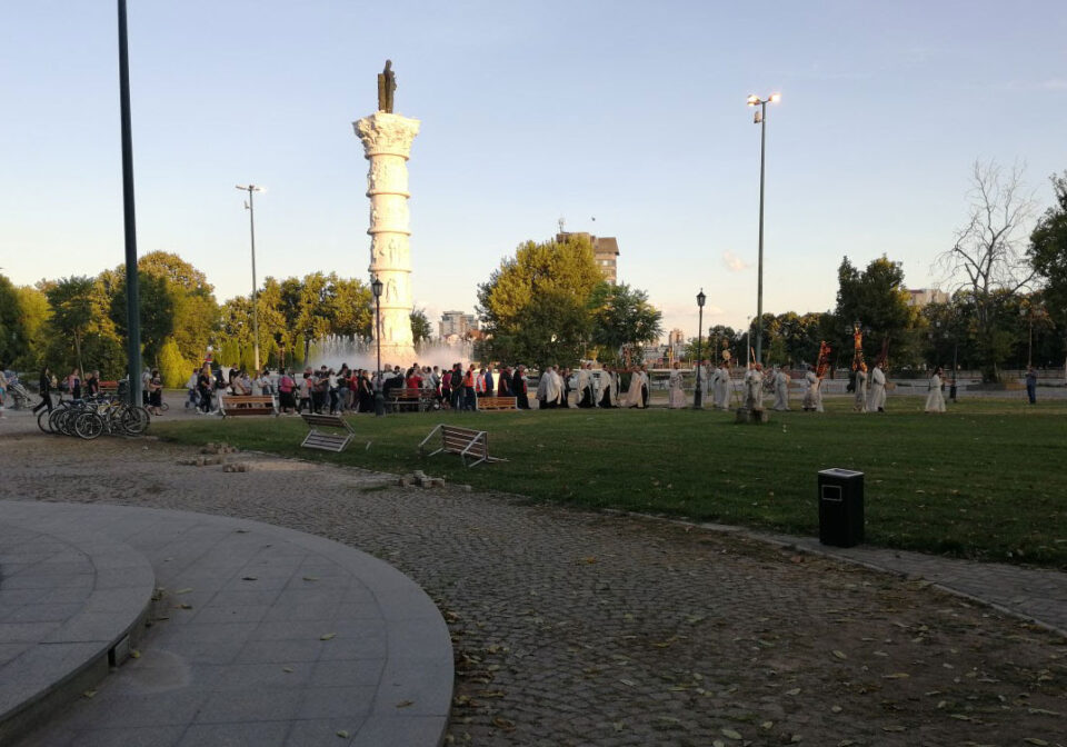 Во Скопје вечерна молитва и литија во пресрет на празникот Рождество на Пресвета Богородица