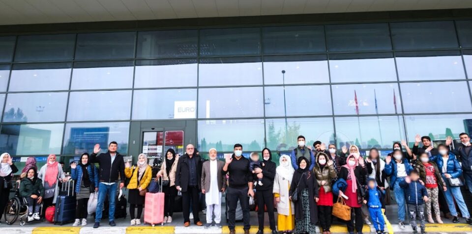 Од Македонија заминаа за Грција каде добиваат траен престој: 35 граѓани на Авганистан го напуштија Скопје