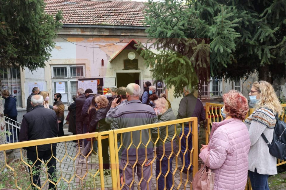 Скопје: До 13 часот најголема излезеност во Ѓорче Петров, најмала во Шутка