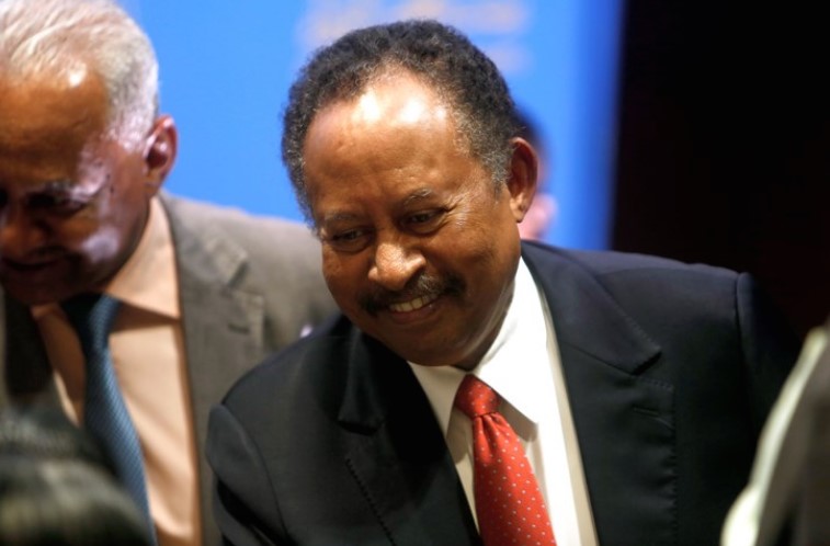Суданската армија го врати на власт премиерот Абдала Хамдок