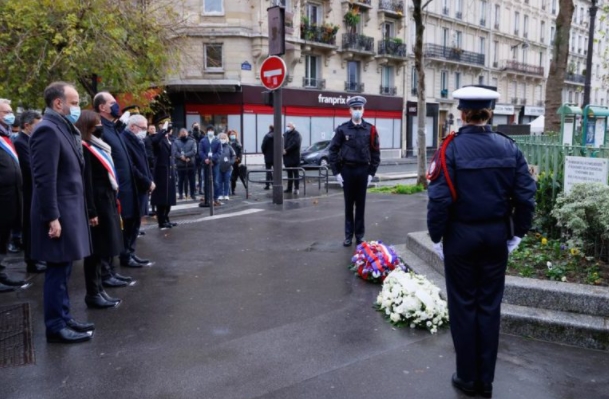 Францускиот премиер ги посети местата на терористичките напади во Париз
