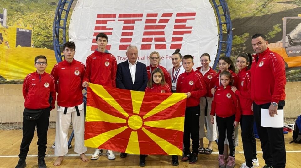 БРАВО: Македонските каратисти со 12 медали се враќаат од ЕП