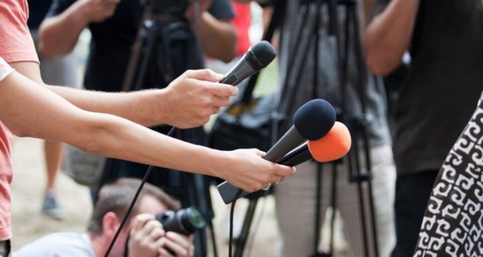 ССНМ бара Владата под итно да престане со дискредитација на новинарите