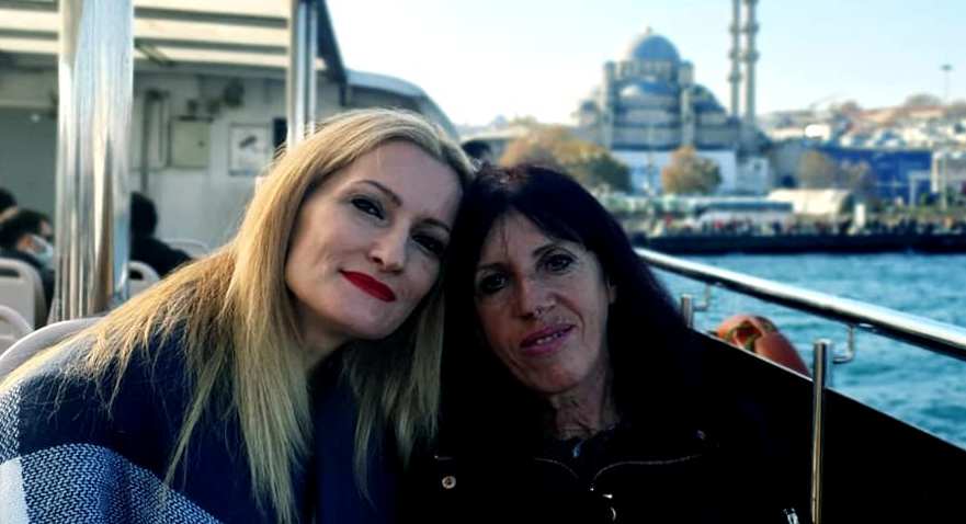 Се огласија Сузана Турунџиева и Атиџе: Телефонот ми ѕвонеше на секој 2,3 секунди бидејќи сите знаат дека сме во Истанбул (ФОТО)