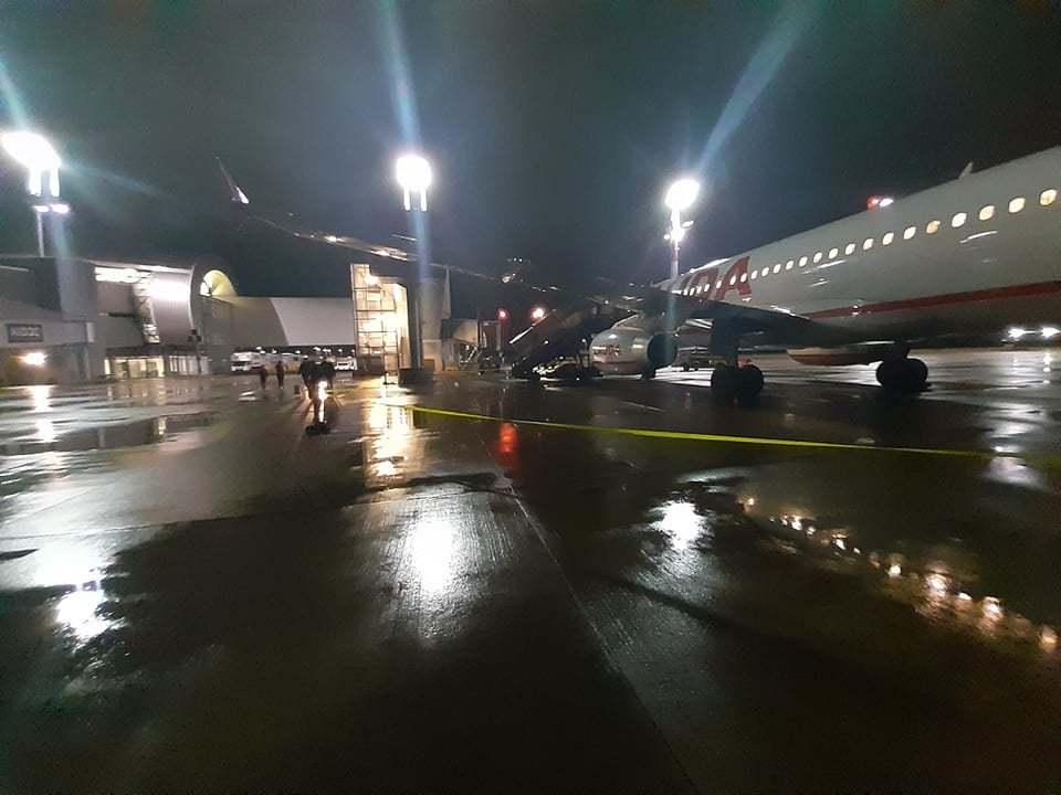Четиринаесет патници беа исфрлени од летот за Брисел, мораше да интервенира и полицијата