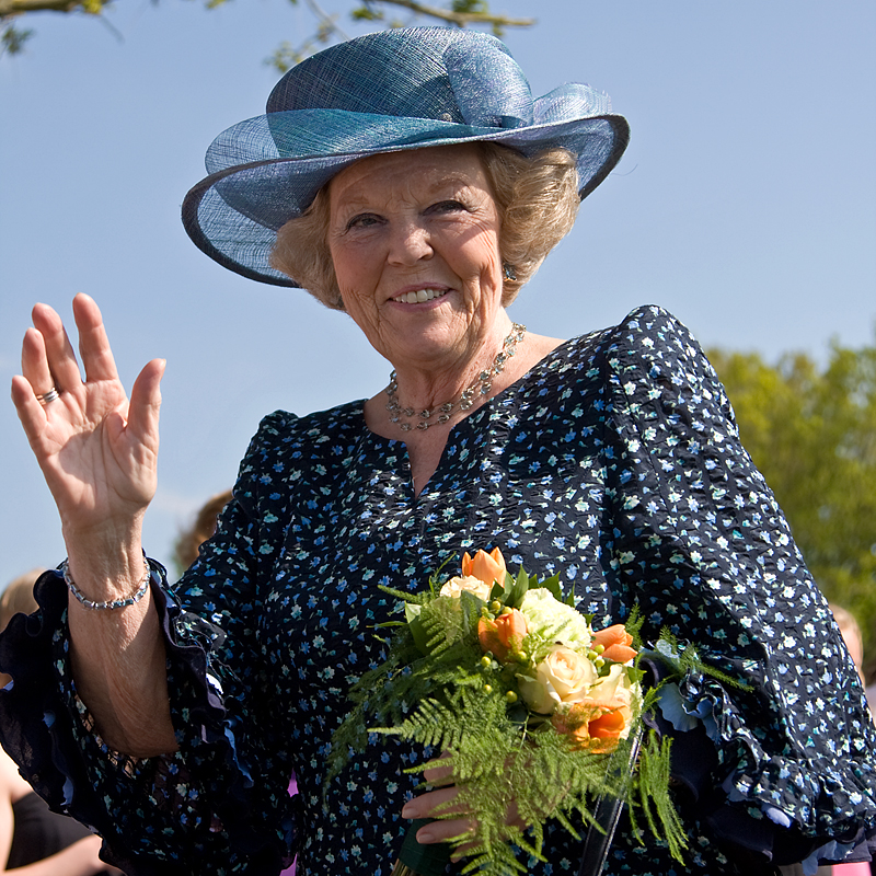 Поранешната холандска кралица Беатрикс позитивна на коронавирусот