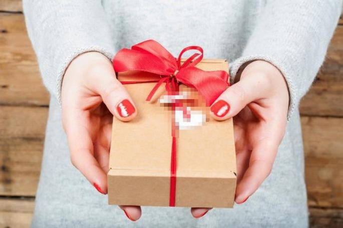 Чинат многу малку: Еве како да ги израдувате своите најблиски со подароци за новогодишните празници, а да не потрошите многу пари