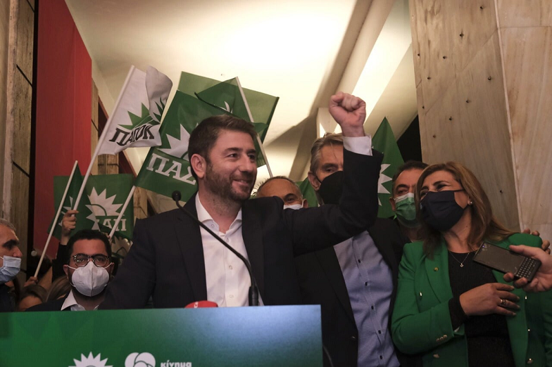Никос Андрулакис е новиот претседател на грчката партија Движење на промена – ПАСОК