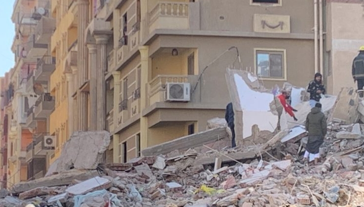 Трагедија во Египет: Три деца загинаа при уривање на зграда