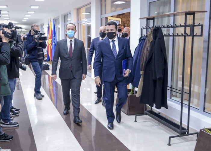 Заев и Гаши ќе ја потпишат програмата за влегување на Алтернатива во Владата
