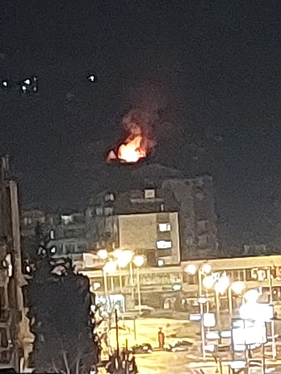 Надлежните вршат увид на пожарот во Тетово, градоначалникот најави помош за настраданите