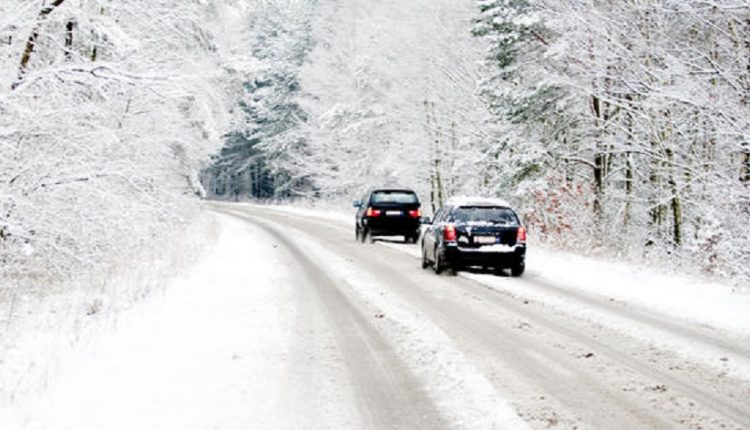 СО КОЈА БРЗИНА СЕ ВОЗИ НА МРАЗ? Совети од РСБСП за безбедно возење во зимски услови