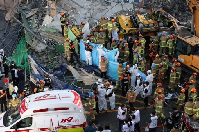 Шестмина исчезнати во уривање на дел од повеќекатница во Јужна Кореја