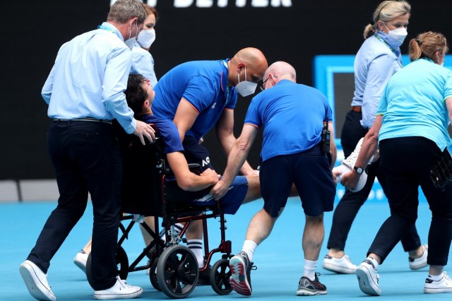ВИДЕО: Драма на Австралија Опен, колабираше тенисер