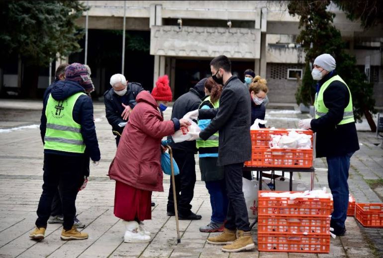 Град Скопје продолжува со акцијата за обезбедување оброци на граѓани од социјално ранливи категории