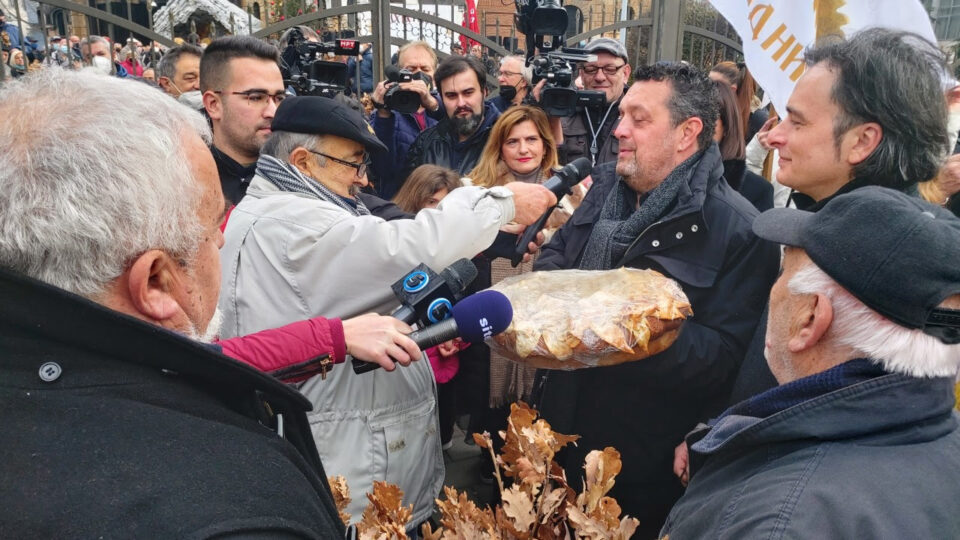 Новите кумови и здравичарот Дац, Митевски и Цветин порачаа: Уметноста ќе ја победи пандемијата