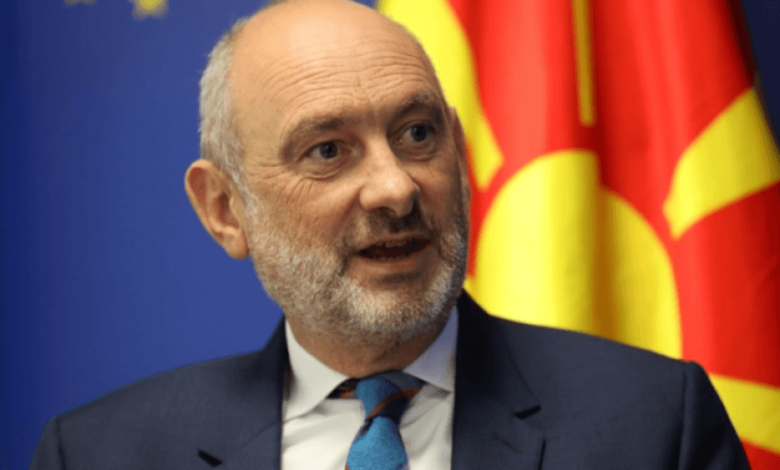 Гир: Загрижува означувањето со европско знаме на закони кои не се дел од усогласување со легислативата на ЕУ