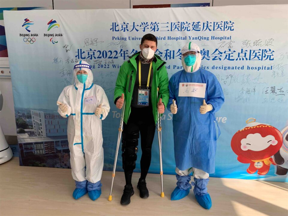 Македонскиот олимпиец Дехари доживеа тешка повреда во Пекинг, оди на итна операција