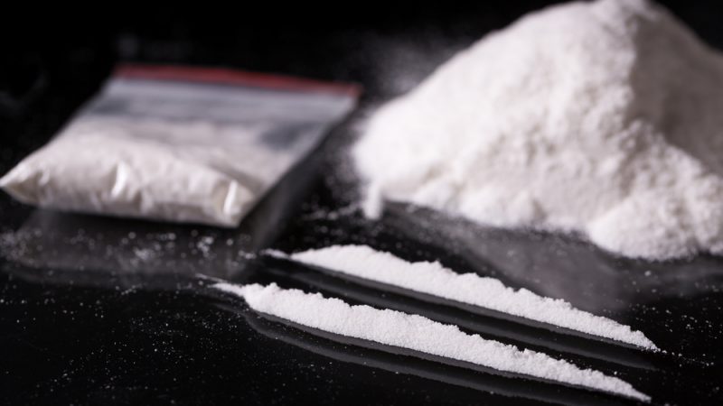 Поведена постапка против жител на Џепчиште – полицијата во неговиот дом пронашла кокаин и две ваги