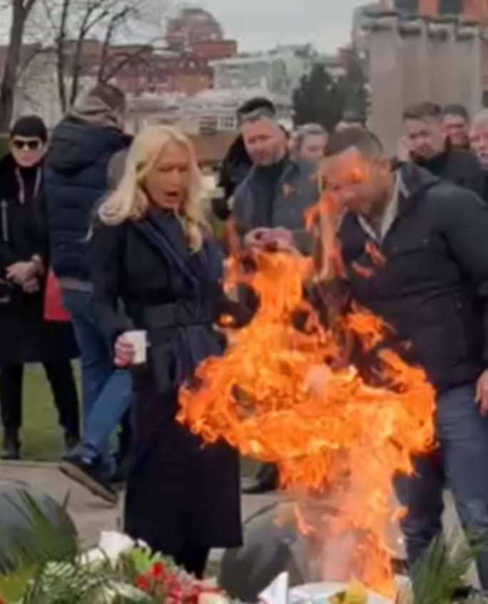 Се запали гробот на Шабан Шаулиќ!