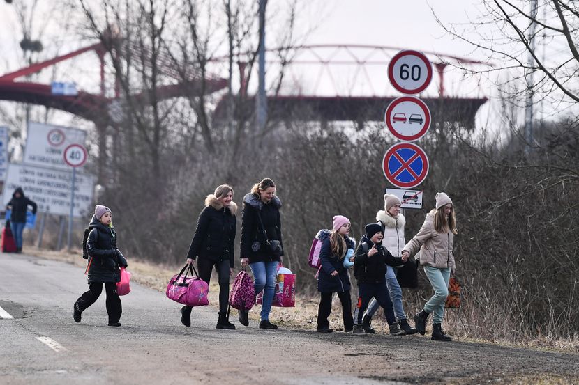 Во Полска преминале 156 илјади бегалци од Украина