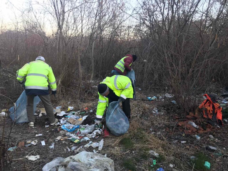 Пецаков: Се чисти дивата депонија на улицат „Крали Марко“