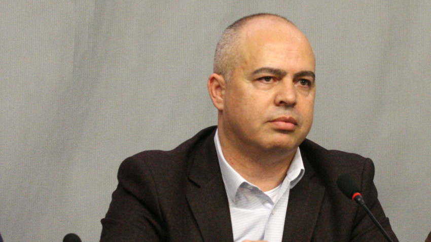 Свиленски: Бугарската социјалистичка партија е против давање воена помош за Украина
