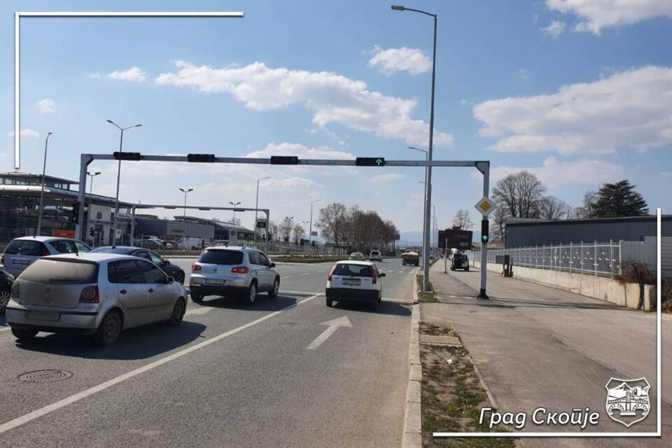 Пуштени во функција нови портални семафори на крстосница меѓу булевар Босна и Херцеговина и улица Лазар Трповски