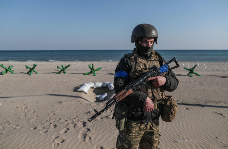 Украински пратеник: Руските поморски сили ја гранатираат периферијата на Одеса