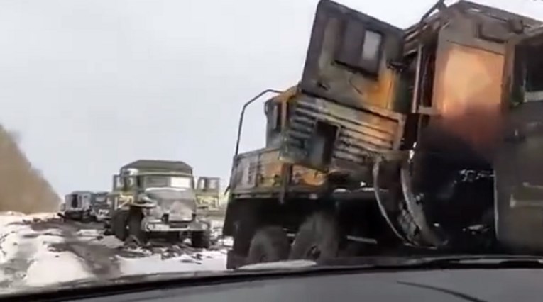Украинската војска објави видео од уништен руски конвој (ВИДЕО)