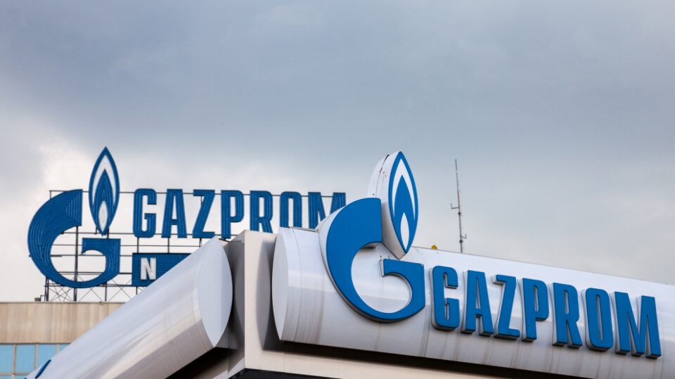 „Газпром“ се закани со прекин на транзитот на гас низ Украина
