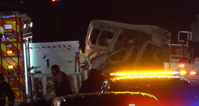 ВИДЕО: Девет загинати во тешка сообраќајка во Тексас, меѓу нив и 13 годишно дете
