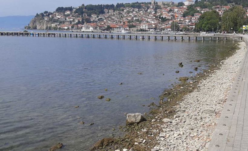 Продолжува негативниот тренд на опаѓање на водостојот на Охридското Езеро