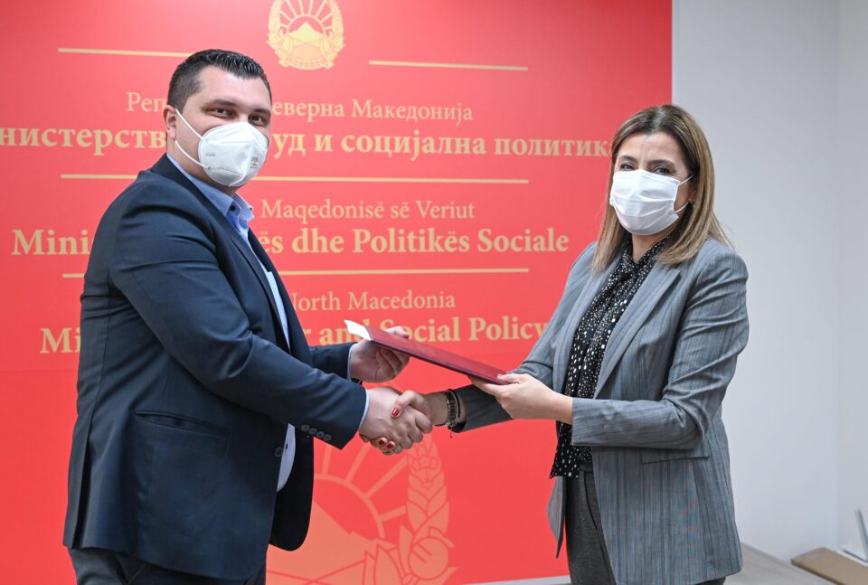 Саботковски: Потпишан е договорот за изградба на градинка во општина Могила