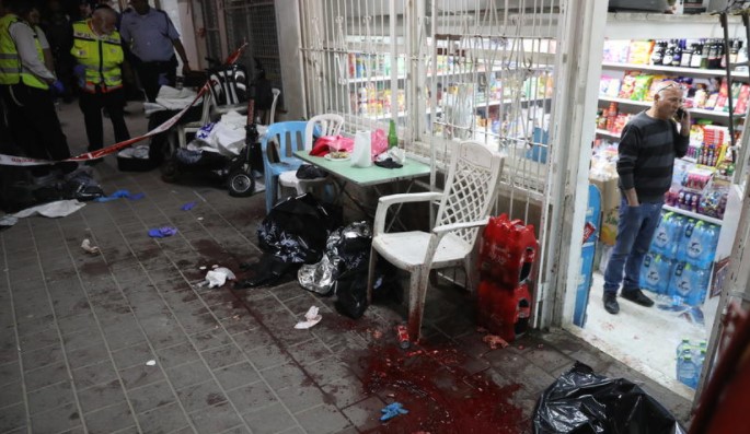 Пет жртви во вооружен напад во близина на Тел Авив