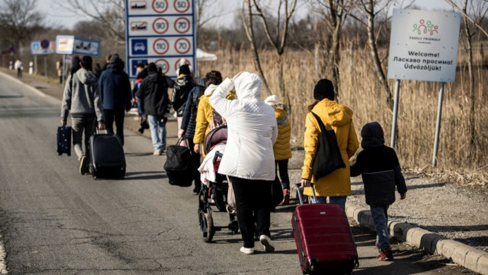 ОН: Околу 10 милиони Украинци ги напуштија домовите поради руската инвазија
