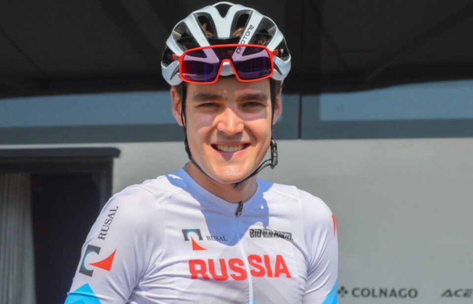Руски велосипедист си ја смени националноста: Моите мисли се со народот на Украина