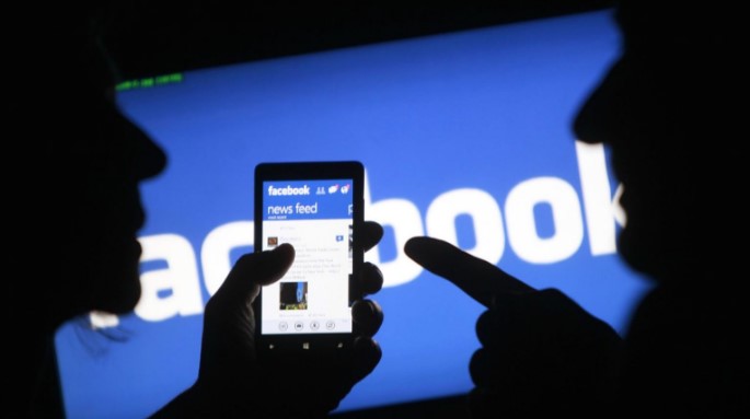 Хакери упаднаа во фејсбук-профилите на украинската армија и ги повикаа војниците да се предадат