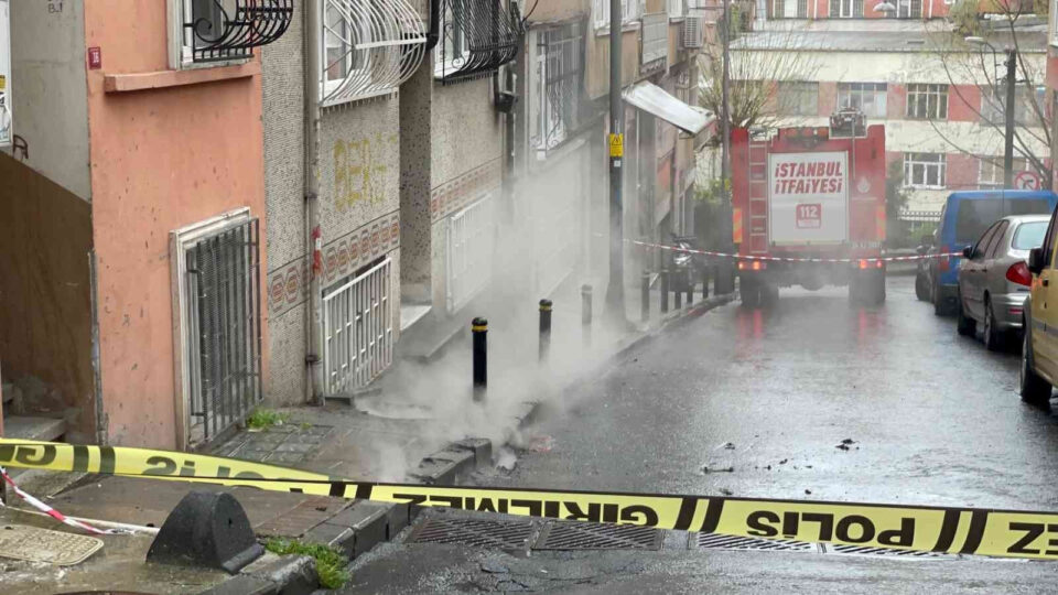 ФОТО+ВИДЕО: Експлозија во Истанбул, наредена евакуација