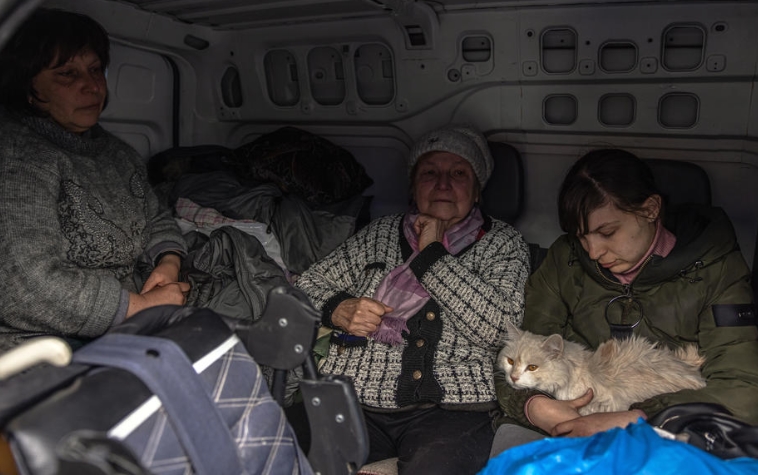 За денеска е планирана евакуација на цивили од „Азовстал“