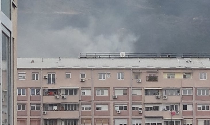 Кисела Вода мириса на чад, гори во Пржино: Од Пожарна откриваат што се случува