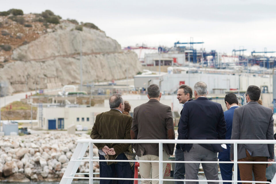 Терминалот за течен природен гас на грчкиот остров Ревитуса има капацитет во иднина да ги снабдува и соседните земји