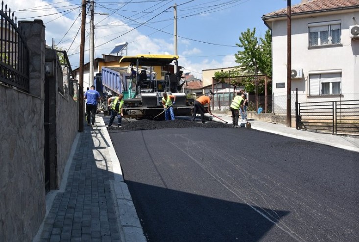Папазов: Започна асфалтирањето на улицата „Гошо Викентиев“